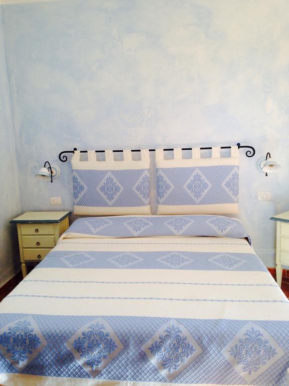 I Mari Di Gallura Suites And Rooms San Teodoro  Chambre photo