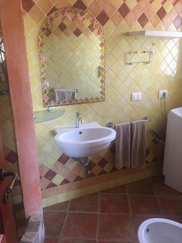 I Mari Di Gallura Suites And Rooms San Teodoro  Extérieur photo
