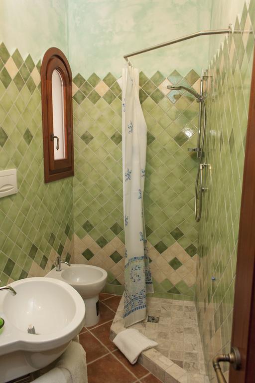 I Mari Di Gallura Suites And Rooms San Teodoro  Chambre photo