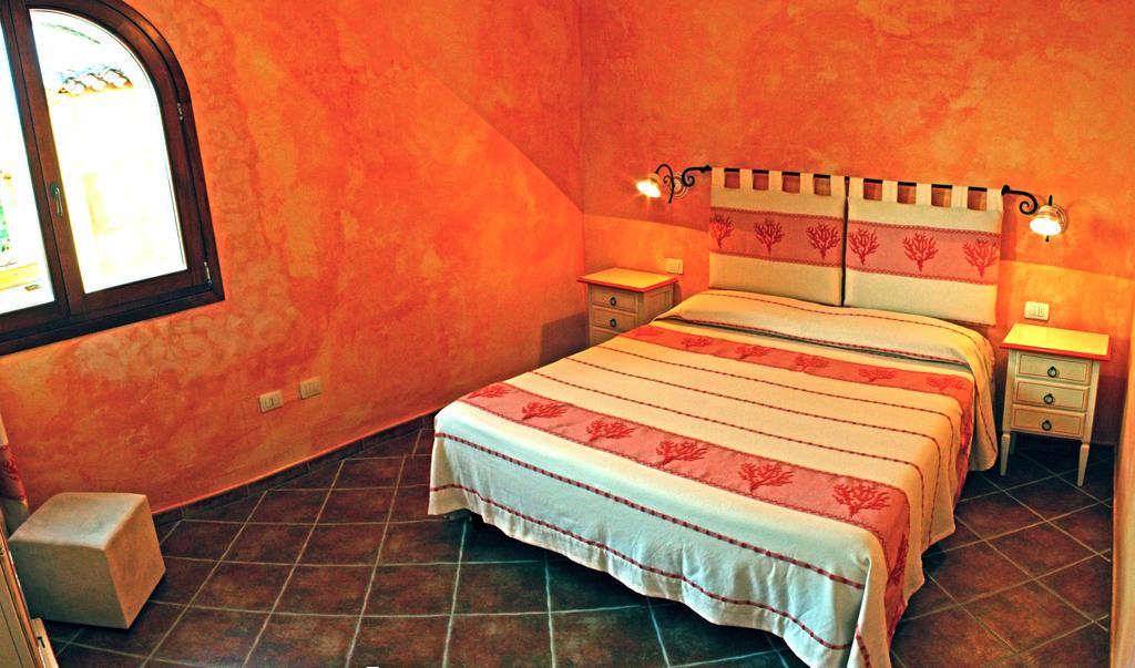 I Mari Di Gallura Suites And Rooms San Teodoro  Chambre photo